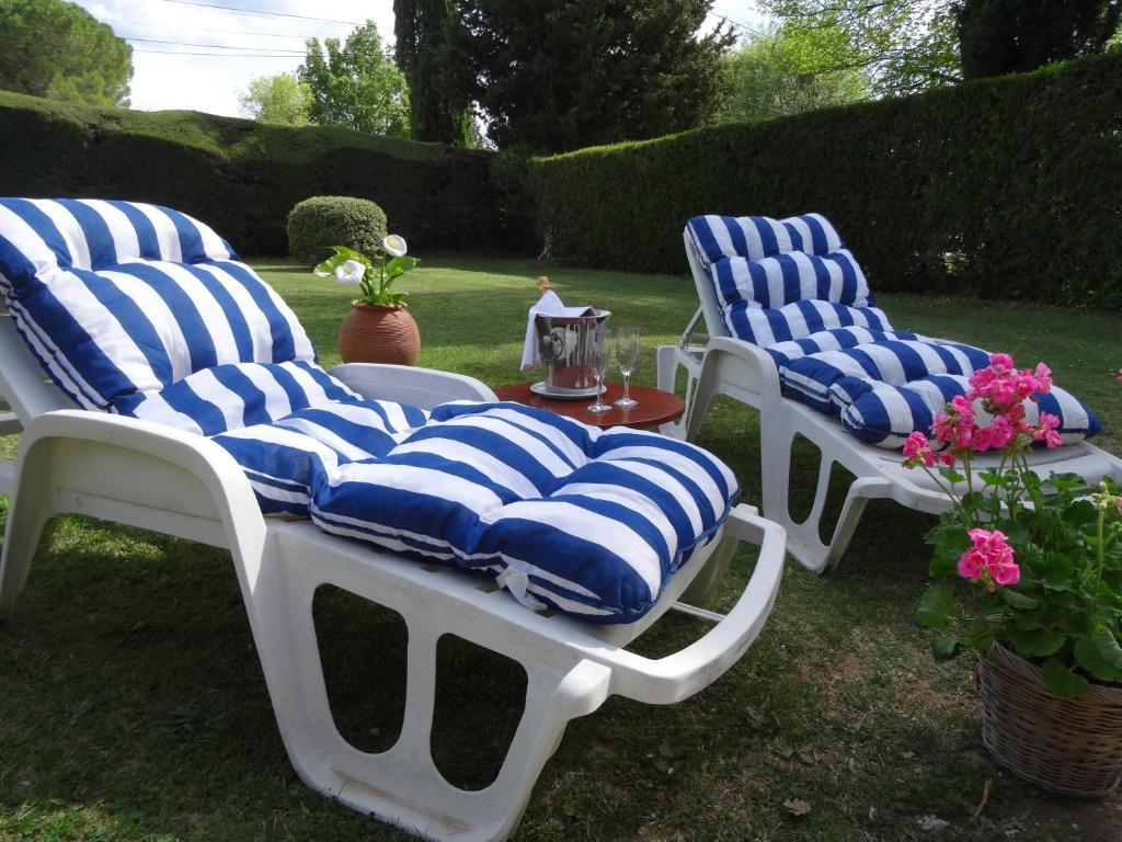 Hotel Au Bien Etre Piscine Chauffee Villecroze
