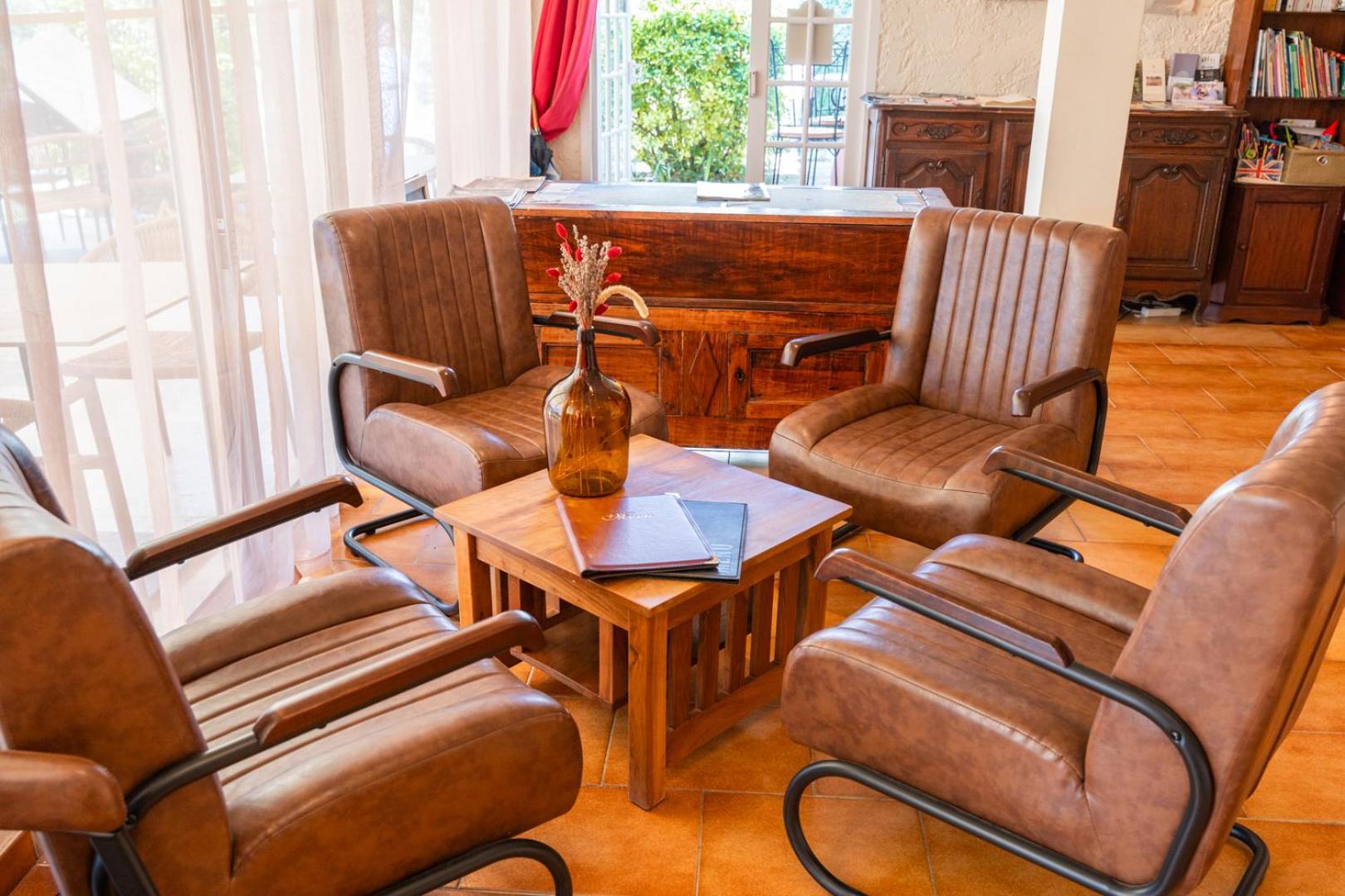 Hotel Au Bien Etre Piscine Chauffee